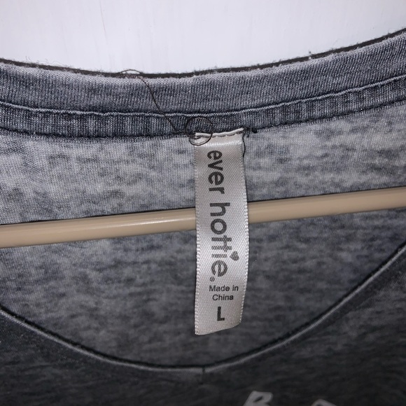 Ever Hottie Grey California T shirt - Picture 3 of 3